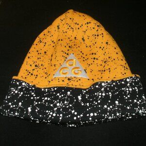 Nike ACG Reversible Black Yellow Splatter Errolson Hugh Edition Knit Beanie Hat